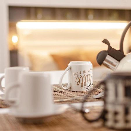 Apartmán Apulialux Penthouse & Garden Con Spa In Centro Bari Exteriér fotografie